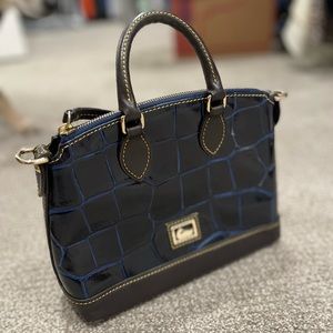 Small Dooney and Bourke purse